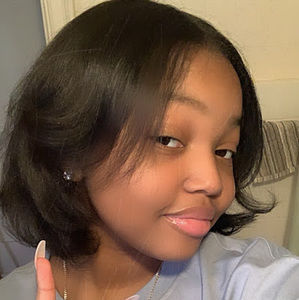 Meet your Posher, Amari